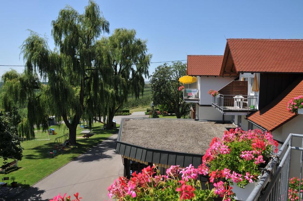 Landhotel Schellenberg Uberlingen Extérieur photo