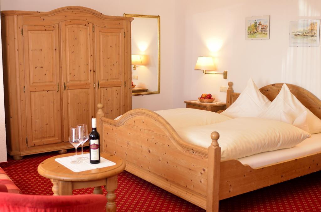 Landhotel Schellenberg Uberlingen Extérieur photo
